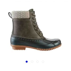 Magellan Outdoors Women's Mid Sweater Duck Boots, Size 7 Women's